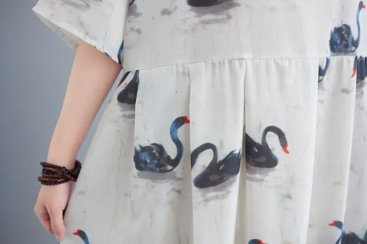 Loose Swans Print Midi Dress