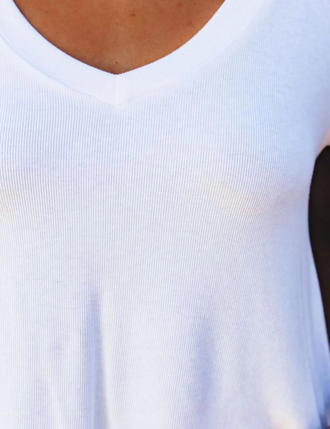 WMZCYXY Women V Neck Crop Tops Cap Sleeve Loose Fit Cropped T Shirts Casual Summer Solid Color Basic Tees