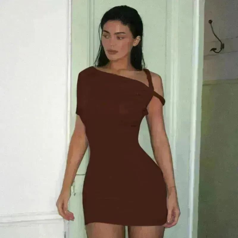 Women's Slim Hip Dress Summer Fashion One-shoulder Short Sleeve Solid Color Mini Dress